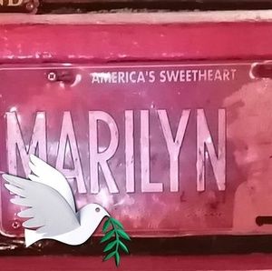 Meet your Posher, Marilyn